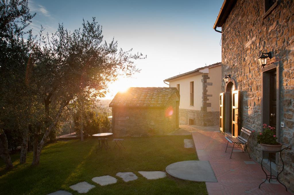 Agriturismo Borgo Tra Gli Olivi Castiglion Fiorentino Exterior foto